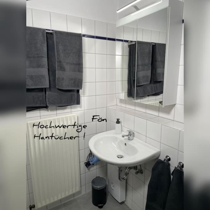 Modernes Apartment I In Oldenburg Buitenkant foto